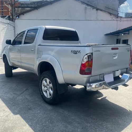 Toyota Hilux 2011 — foto 4