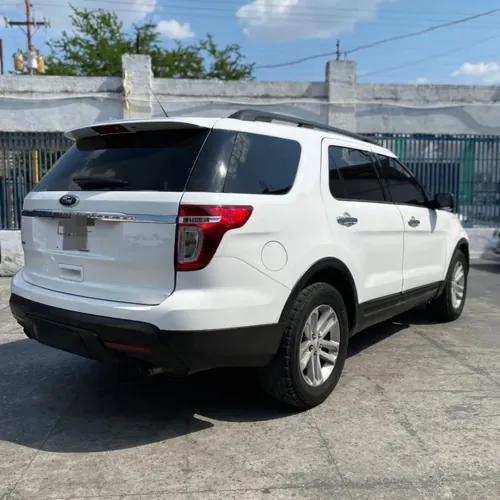 Ford Explorer 2012 — foto 3