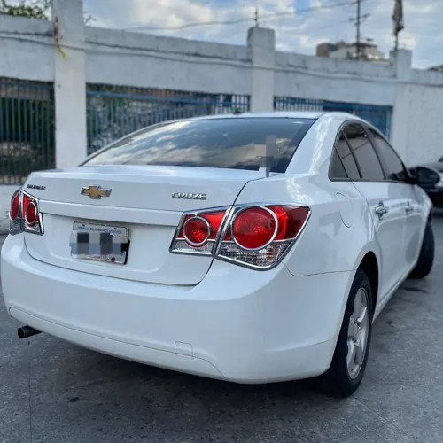 Chevrolet Cruze 2011 — foto 3