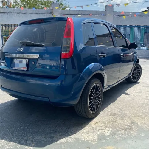 Ford Fiesta Move 2011 — foto 3