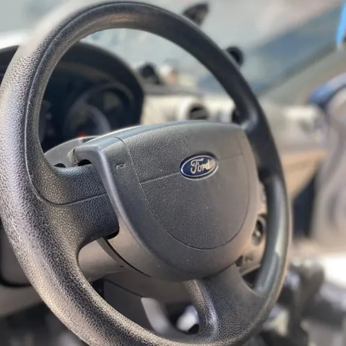 Ford Fiesta Move 2011 — foto 6