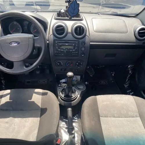 Ford Fiesta Move 2011 — foto 7