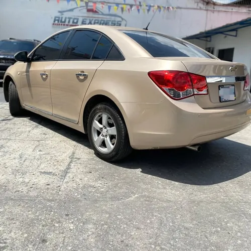 Chevrolet Cruze 2013 — foto 4