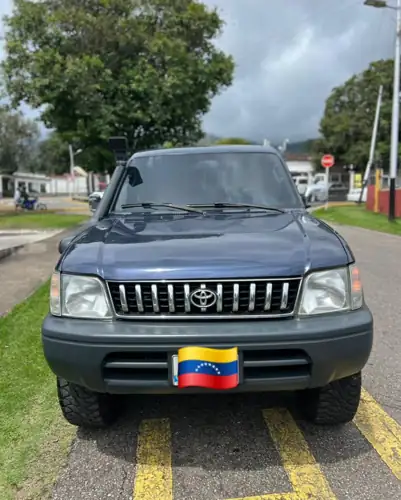 Toyota Meru 2008 — foto 3