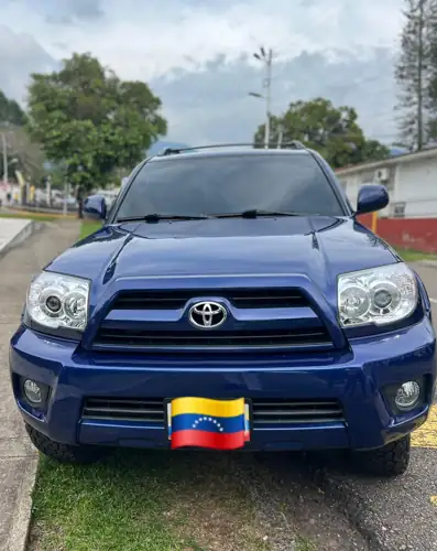 Toyota 4Runner 2007 — foto 2