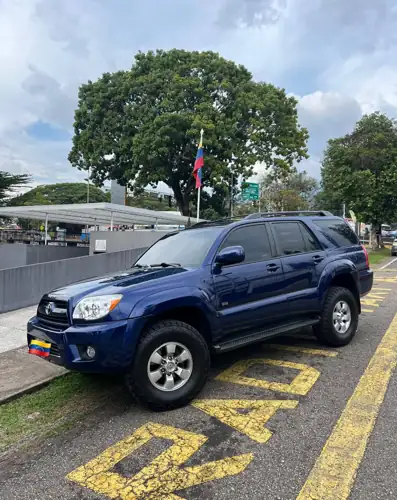 Toyota 4Runner 2007 — foto 3