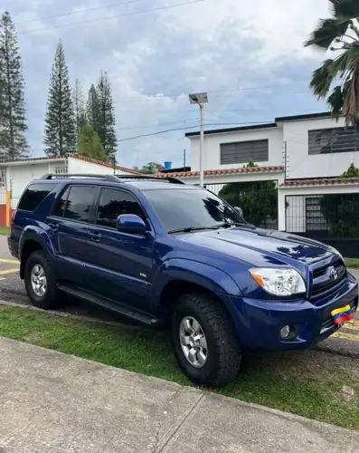 Toyota 4Runner 2007 — foto 4