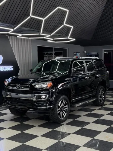 Toyota Runner Limited 2023 — foto 2
