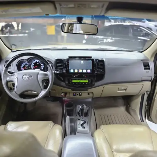 Toyota Fortuner 2013 — foto 5
