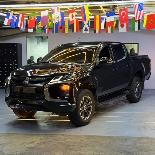 Mitsubishi L 2023 — foto 2