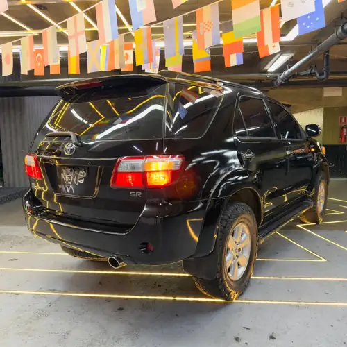 Toyota Fortuner 2012 — foto 4