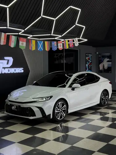 Toyota Camry S 2025 — foto 2