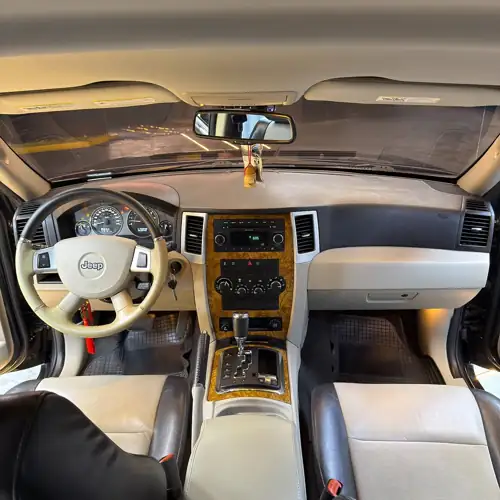 Jeep Grand Cherokee 2010 — foto 5