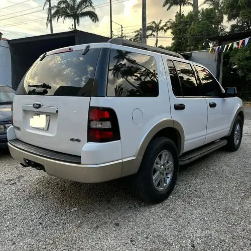 Ford Explorer Eddie Bauer 2010 — foto 4