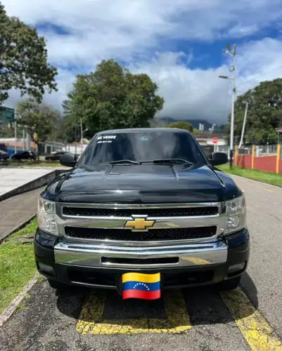 Chevrolet Silverado 2011 — foto 2