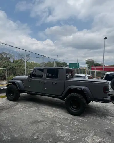 Jeep Gladiator Rubicon 2023 — foto 4