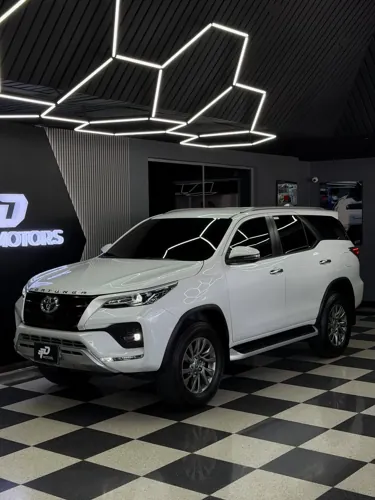 Toyota Fortuner Vxr 2024 — foto 2