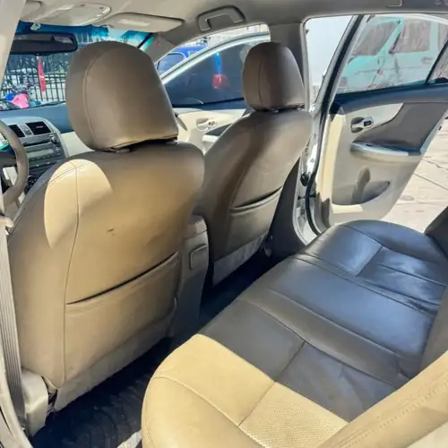 Toyota Corolla 2012 — foto 3