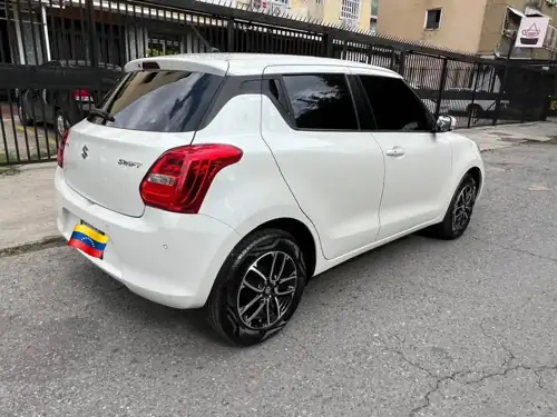 Suzuki Swift 2024 — foto 5