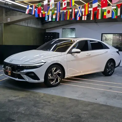 Hyundai Elantra 2025 — foto 2