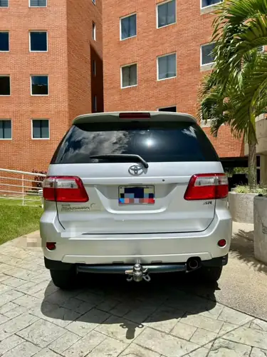 Toyota Fourtuner 2011 — foto 5