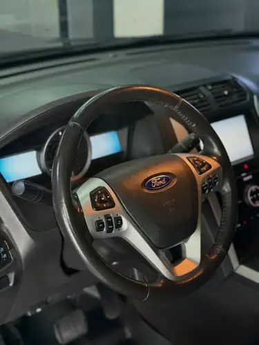 Ford Explorer Limited 2014 — foto 3