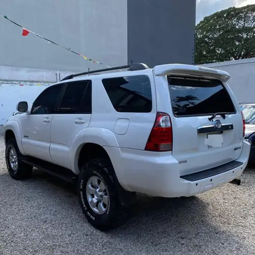 Toyota 4Runner 2008 — foto 4