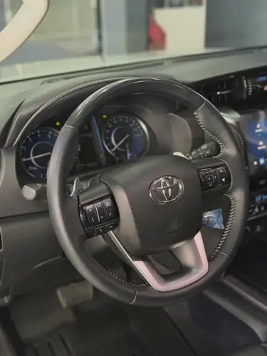 Toyota Fortuner Sw 2025 — foto 3