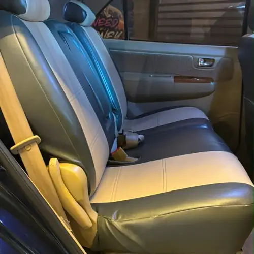 Toyota Fortuner 2011 — foto 4