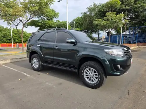 Toyota Fortuner 2015 — foto 2