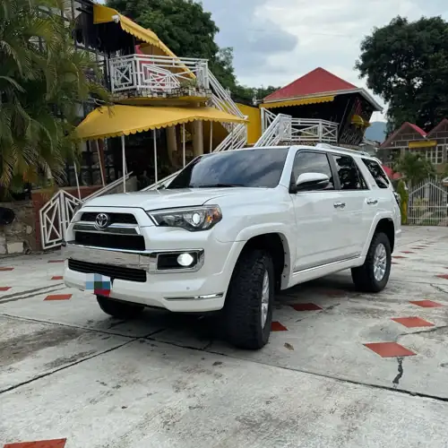 Toyota 4Runner 2017 — foto 2
