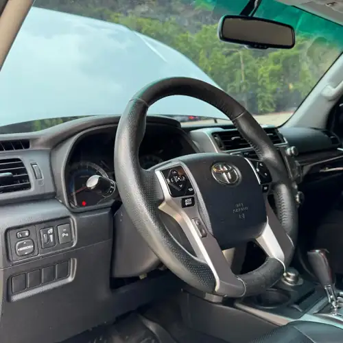 Toyota 4Runner 2017 — foto 5