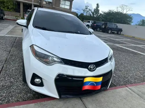 Toyota Corolla 2016 — foto 2