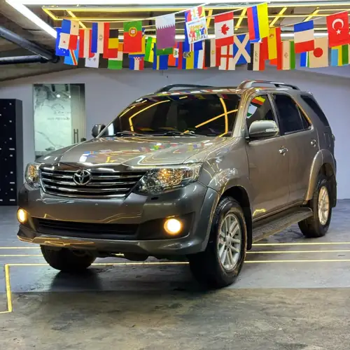 Toyota Fortuner 2017 — foto 2