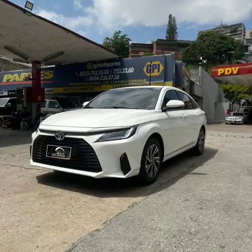 Toyota Yaris E 2026 — foto 4