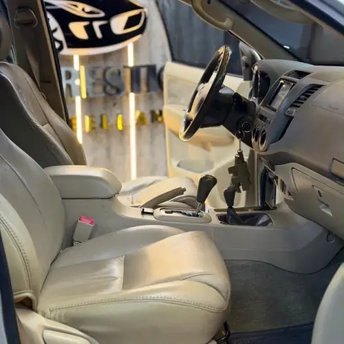 Toyota Fortuner 2008 — foto 4