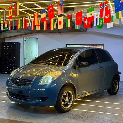 Toyota Yaris Sport 2007 — foto 2