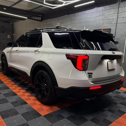 Ford Explorer St 2023 — foto 3