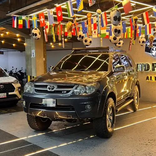 Toyota Fortuner 2008 — foto 2