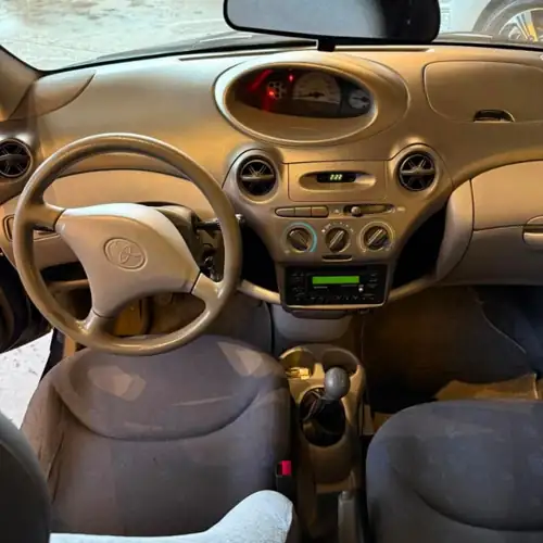 Toyota Yaris 2002 — foto 5