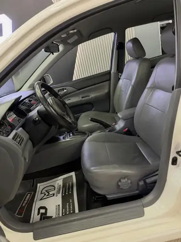 Mitsubishi Touring 2014 — foto 4