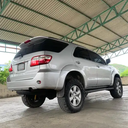 Toyota Fortuner 2010 — foto 5