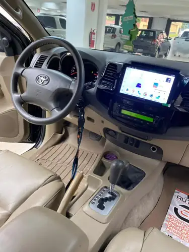 Toyota Fortuner 2012 — foto 2