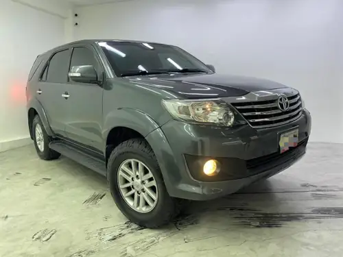 Toyota Fortuner 2015 — foto 3